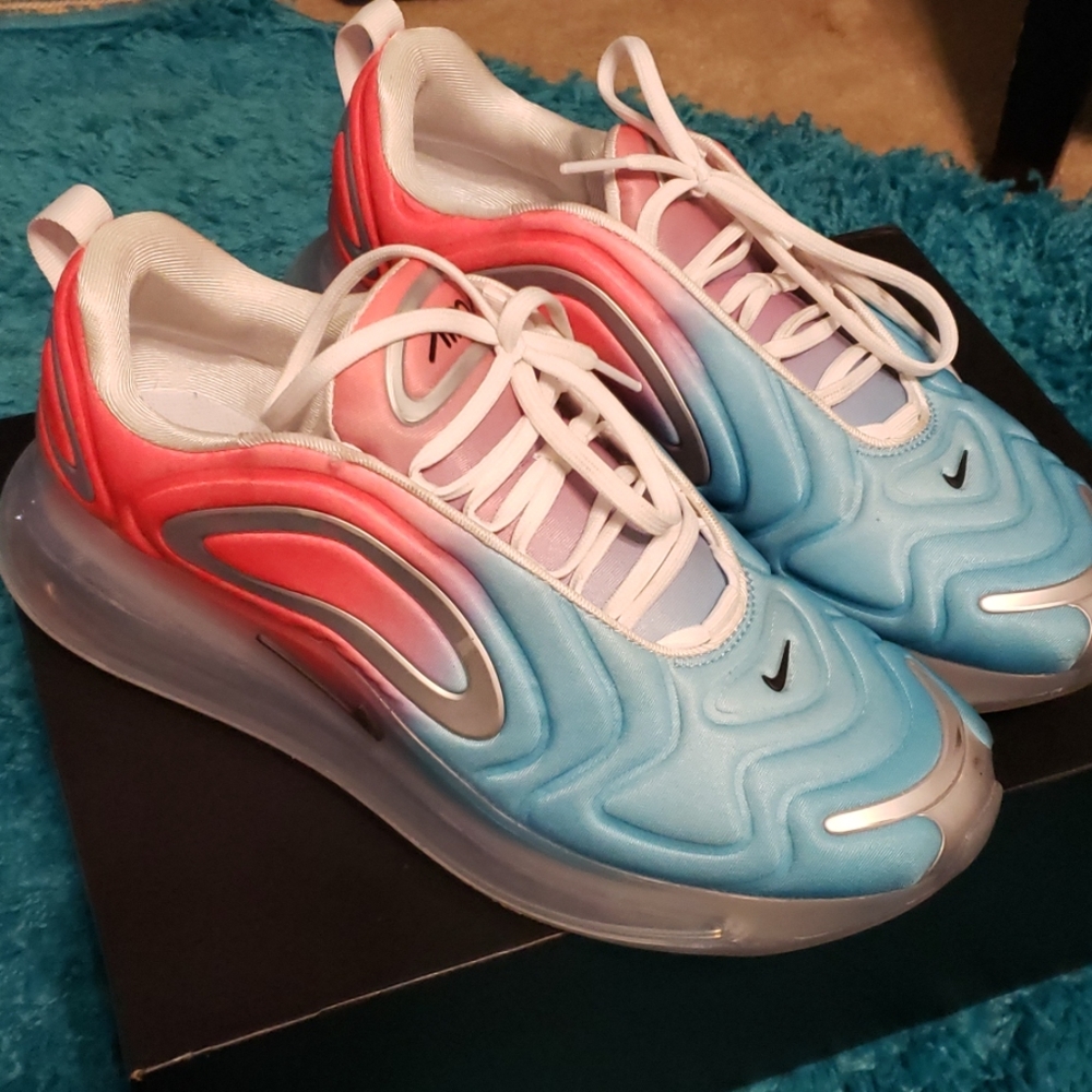 Nike Airmax 720 Womens Size 11 Pink Sea